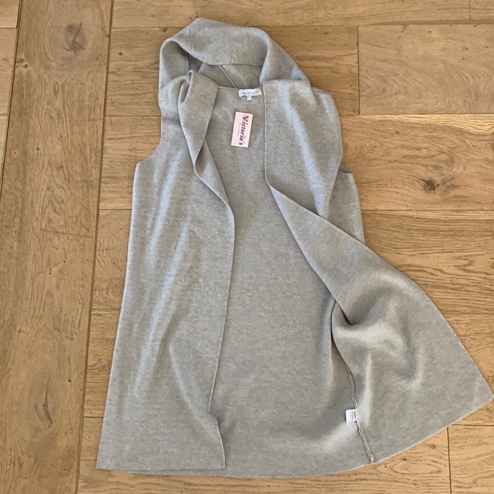 Keren Hart sleeveless hooded long vest
